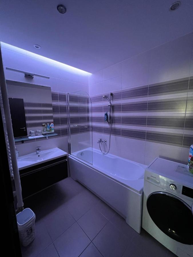 Big Forest Apartman Apartment Debreţin Exterior foto