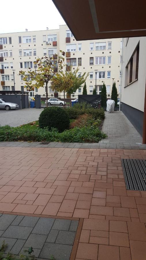 Big Forest Apartman Apartment Debreţin Exterior foto
